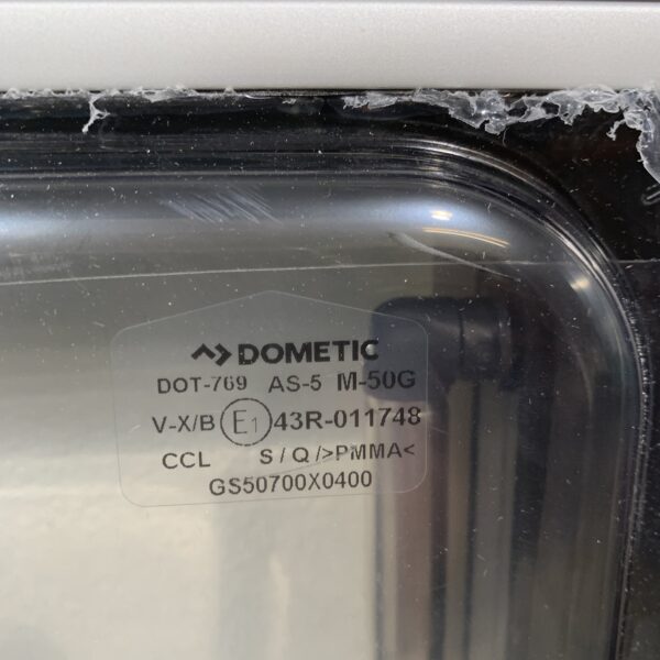 Dometic Ausstellfenster S4 750x450mm mit Innenrahmen