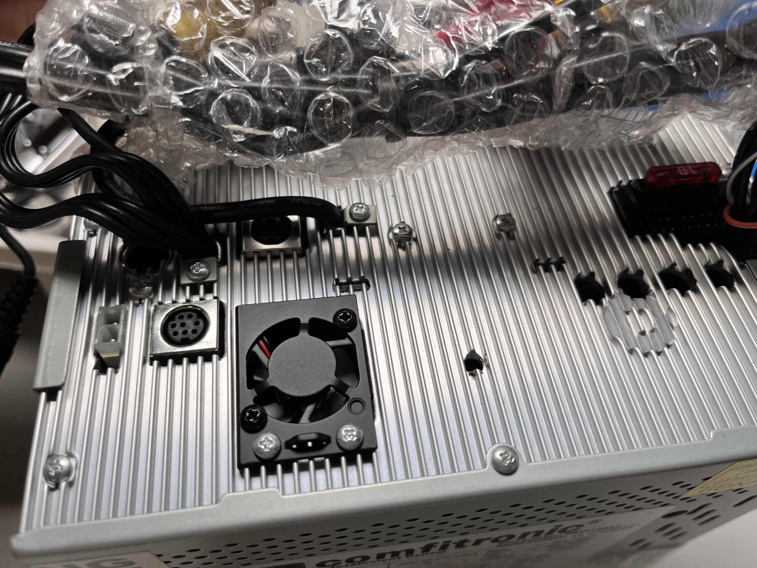 Wohnwagentür geteilt Oberteil ca. 102x54cm Hammerschlag