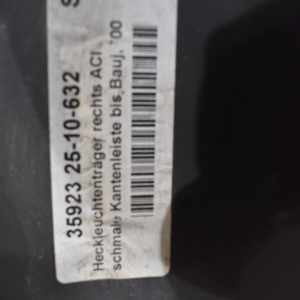 Heckleuchtenträger rechts ACI 35923 25-10-632