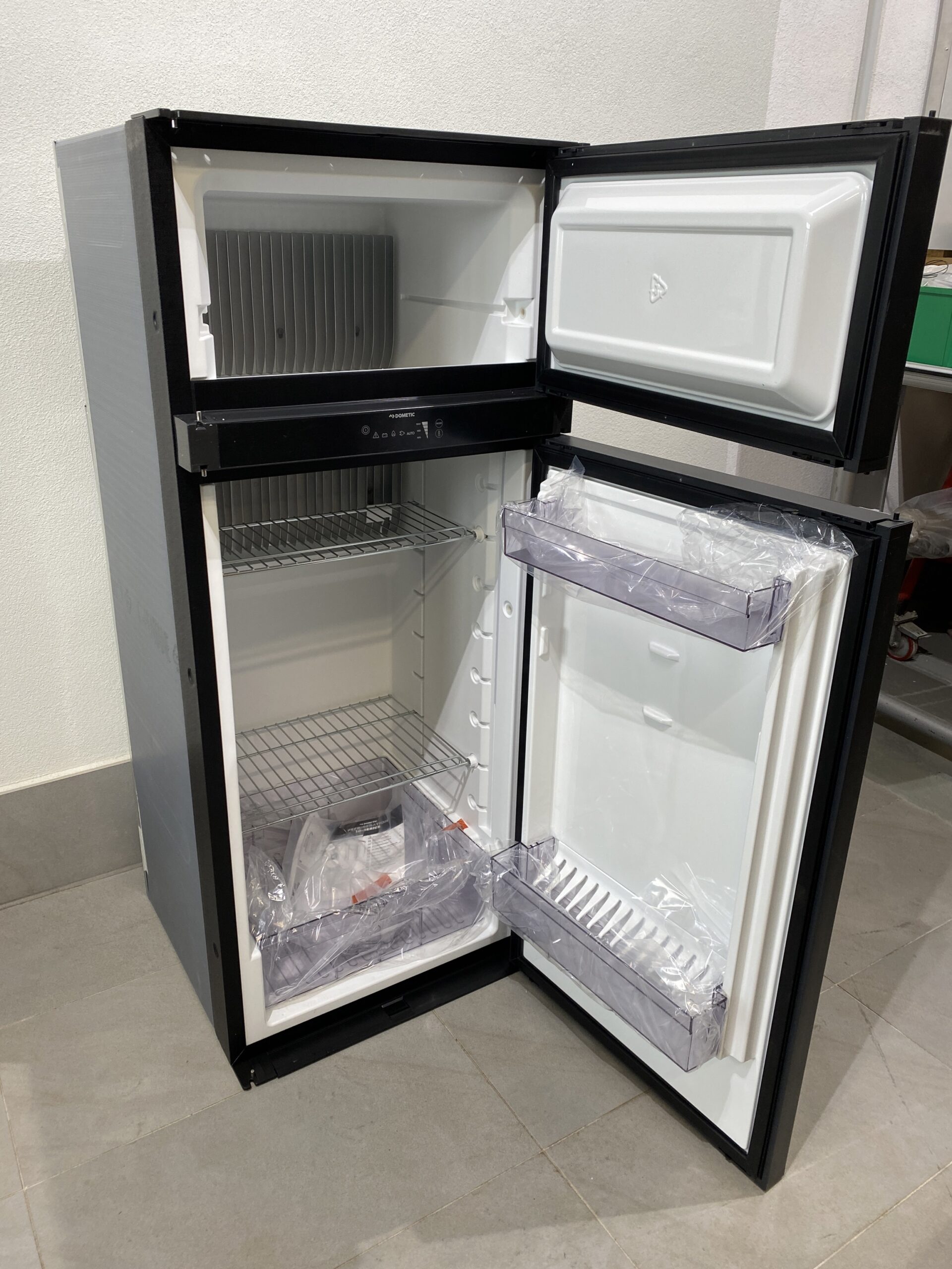 Absorberkühlschrank Dometic RMD 10.5XS Kühlschrank mit Gefrierfach