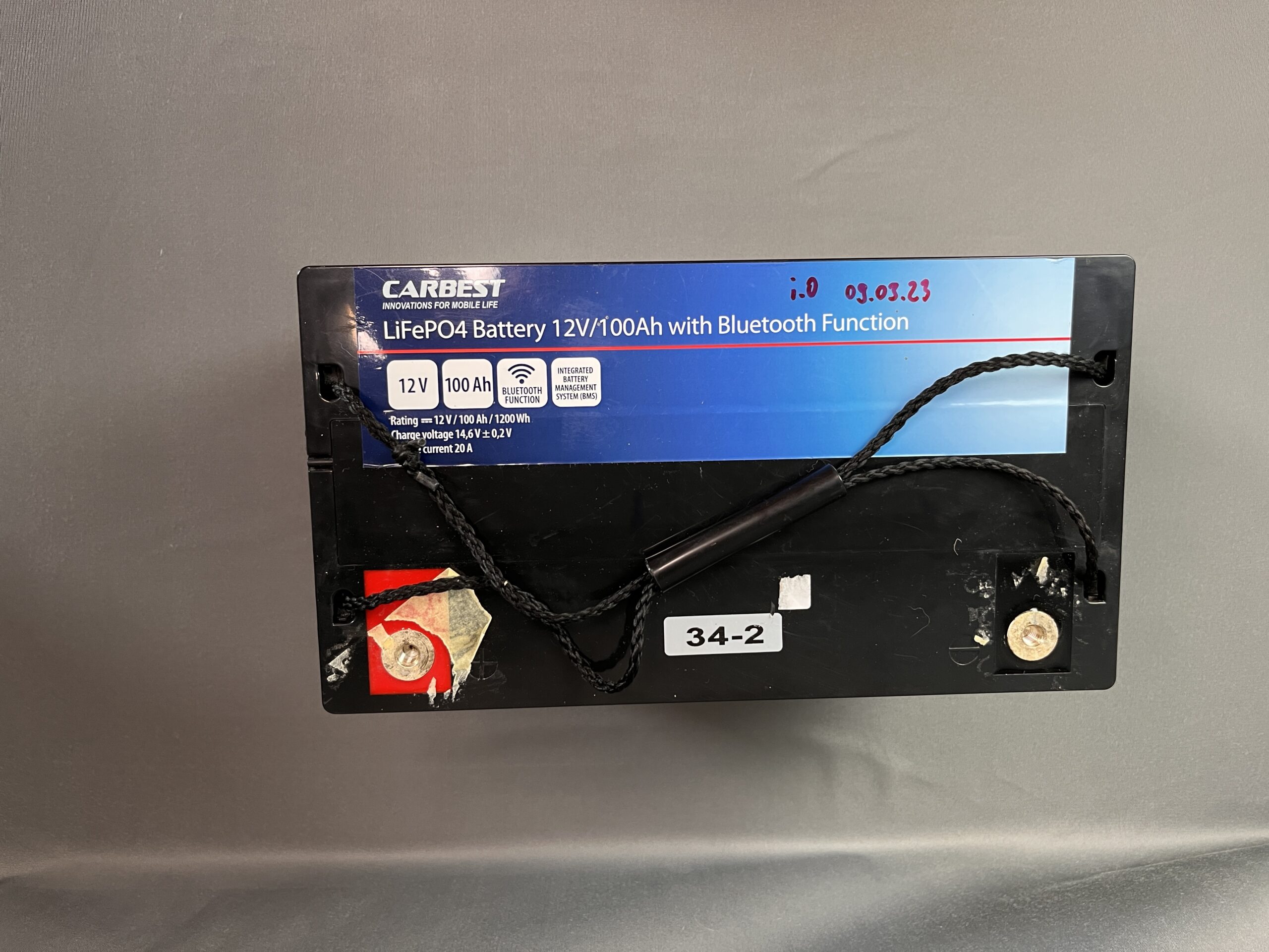 Carbest Batterie 12V/100Ah mit Bluetooth