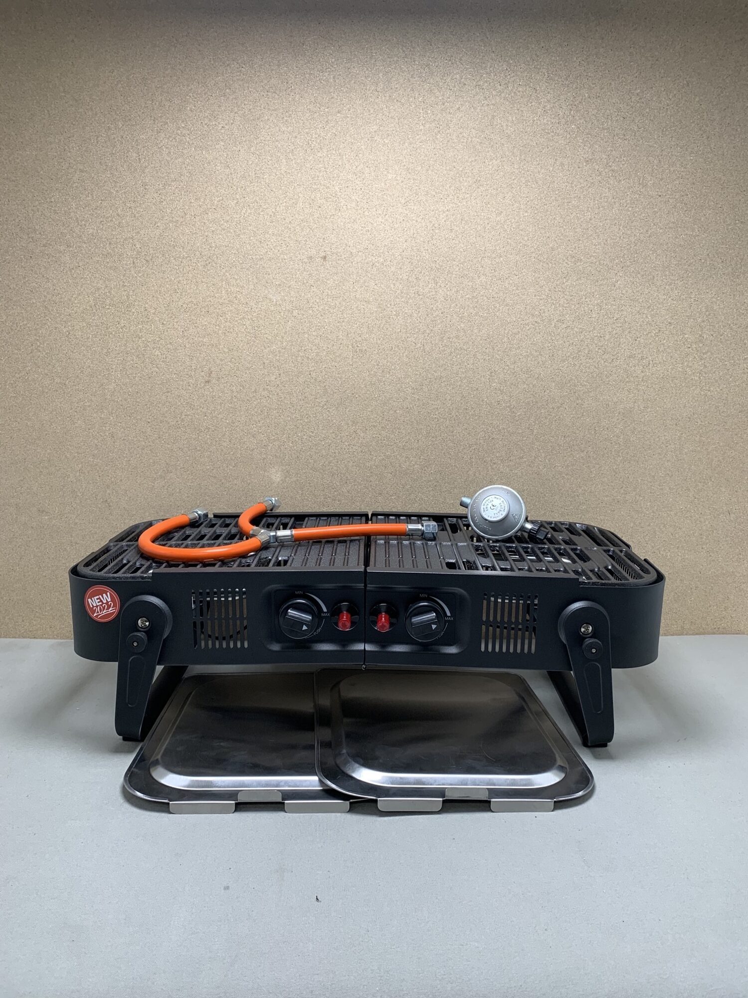 Gasgrill mit Gussplatte