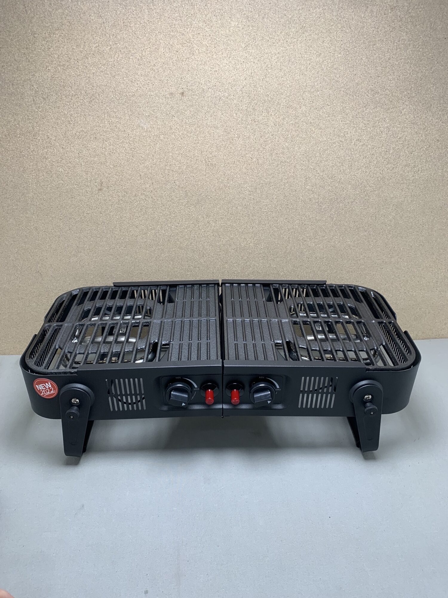 Gasgrill mit Gussplatte