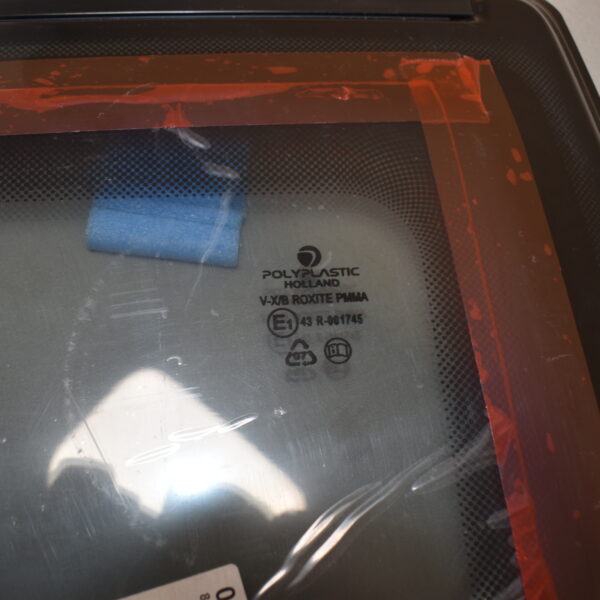 Ausstellfenster Polyplastic 890 x 450/470 mm