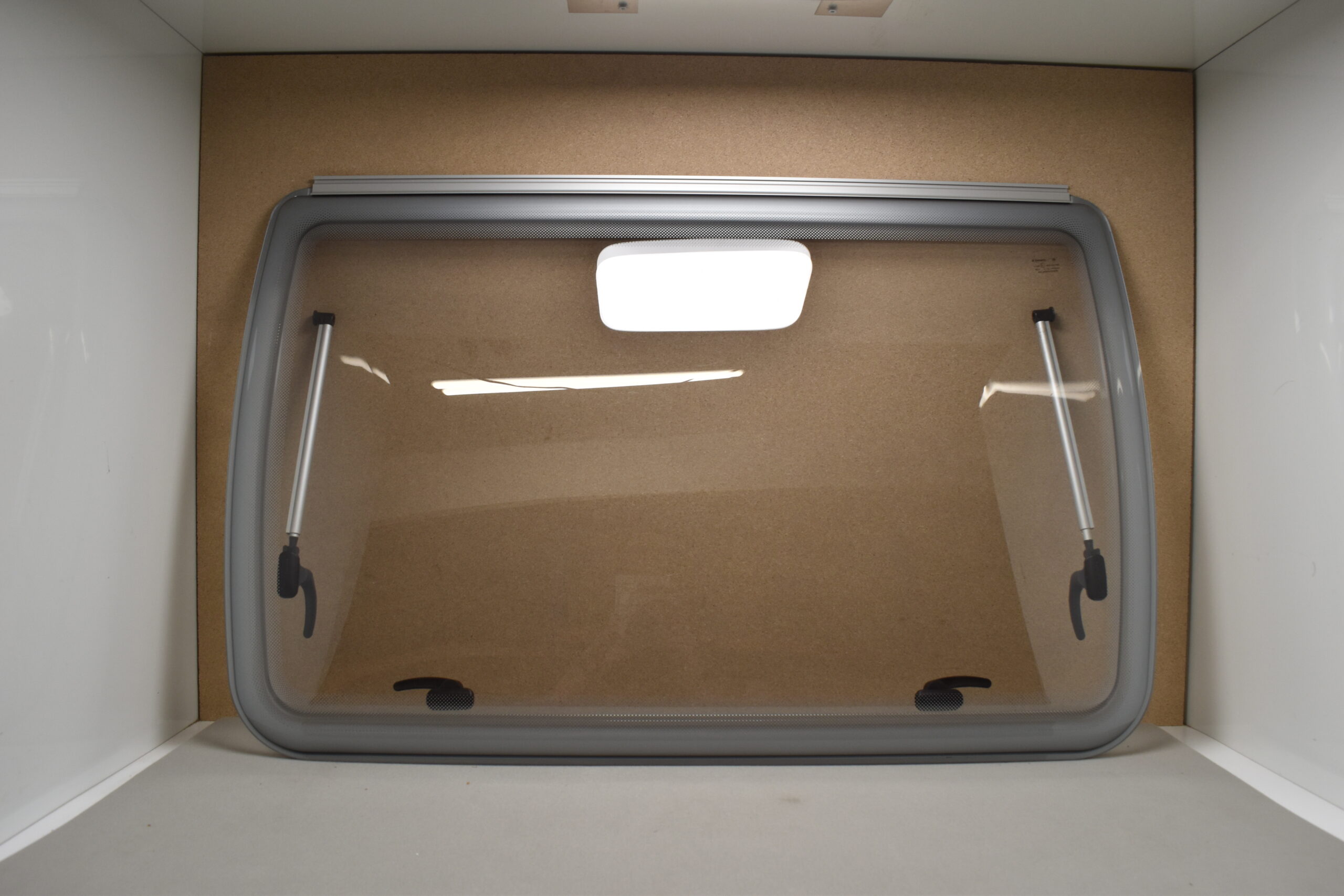 Ausstellfenster Dometic 900 x 550 mm