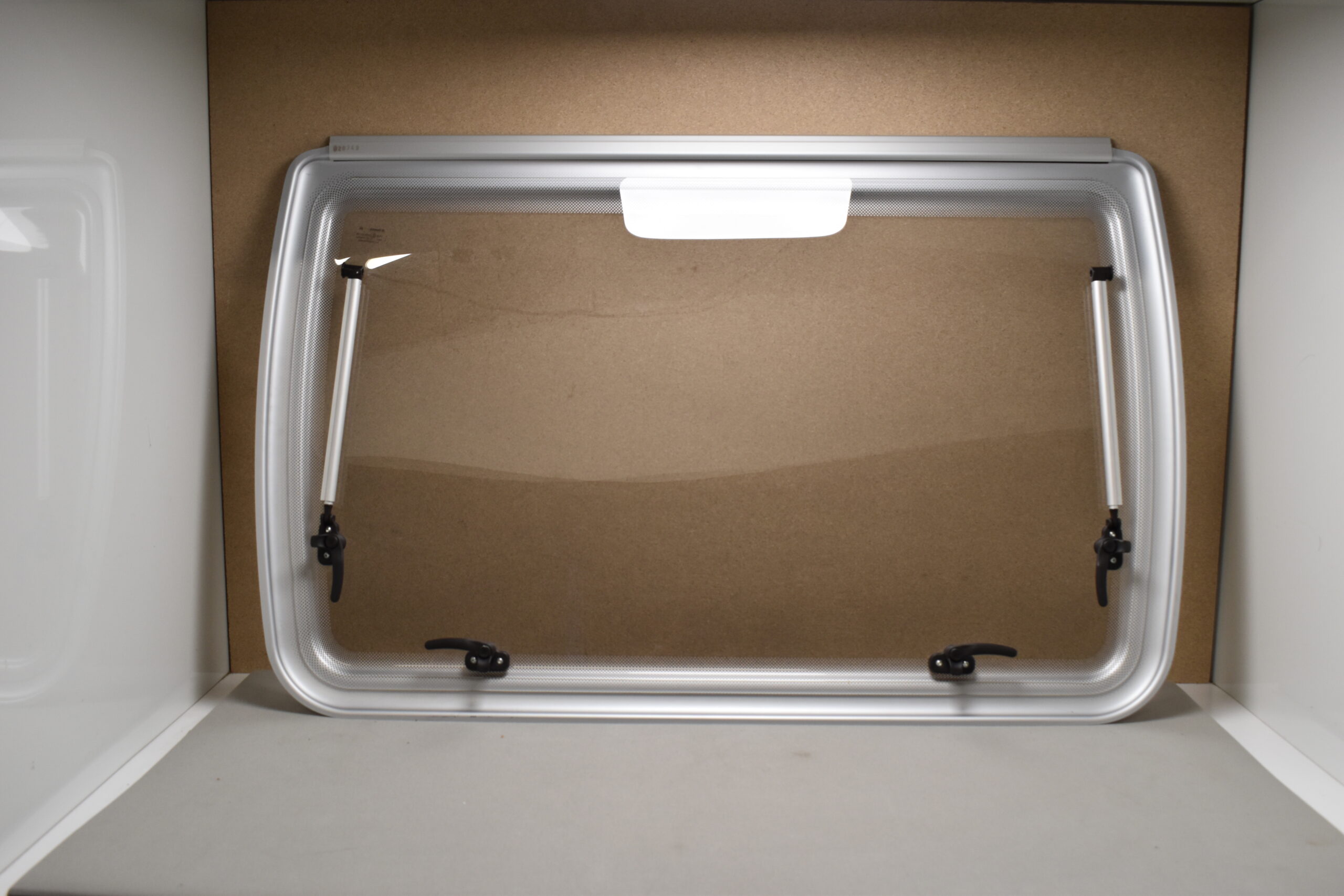 Ausstellfenster Dometic 900 x 550 mm