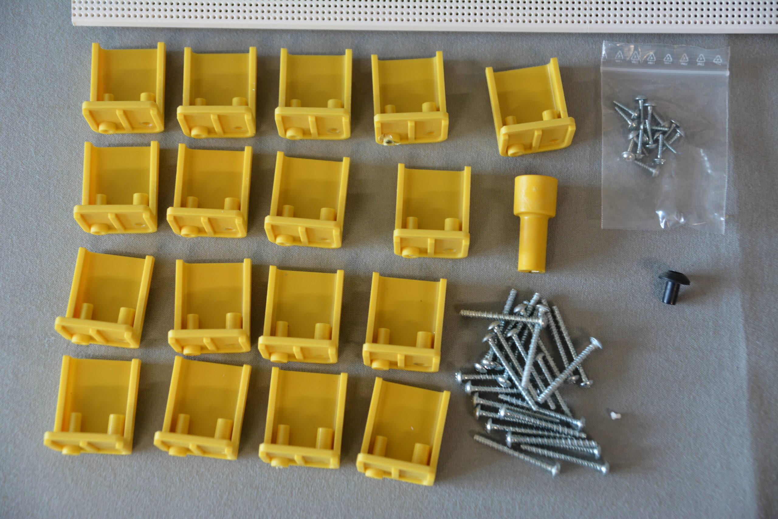 Dometic Heki mit Rollo und Fliegengitter