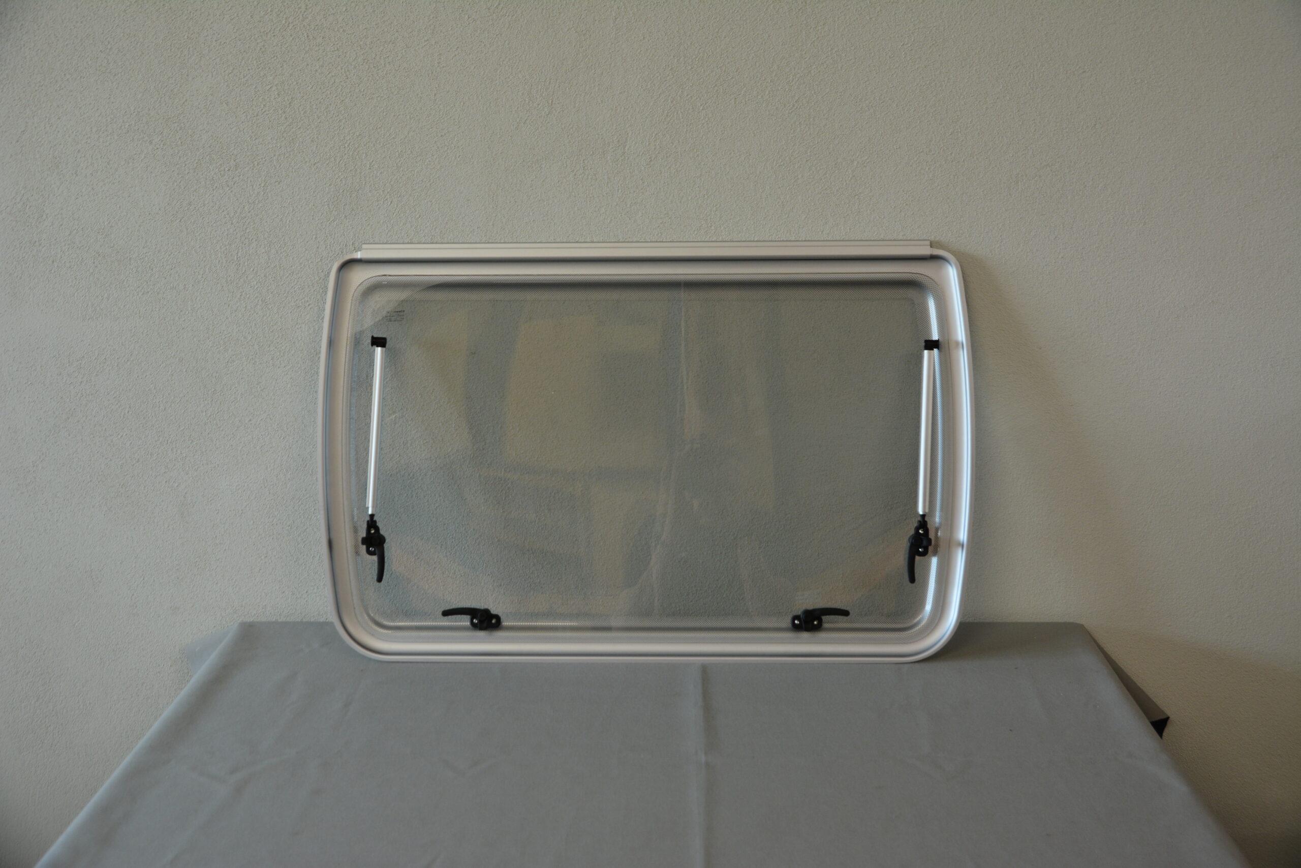 Ersatzfenster Dometic 900x550mm