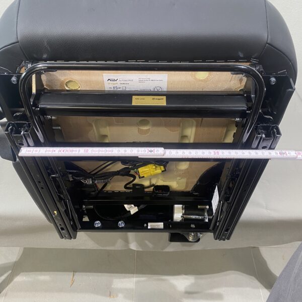 Aguti Fahrersitz Gis Liner, Schwarz (Kunstleder) / Grau Stoff