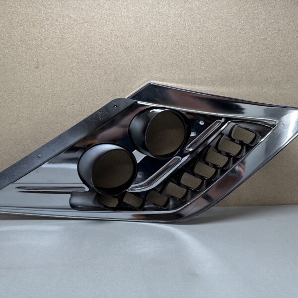 Scheinwerferblende Niesmann + Bischoff Flair + Arto 2015-2020  rechts Beifahrerseite