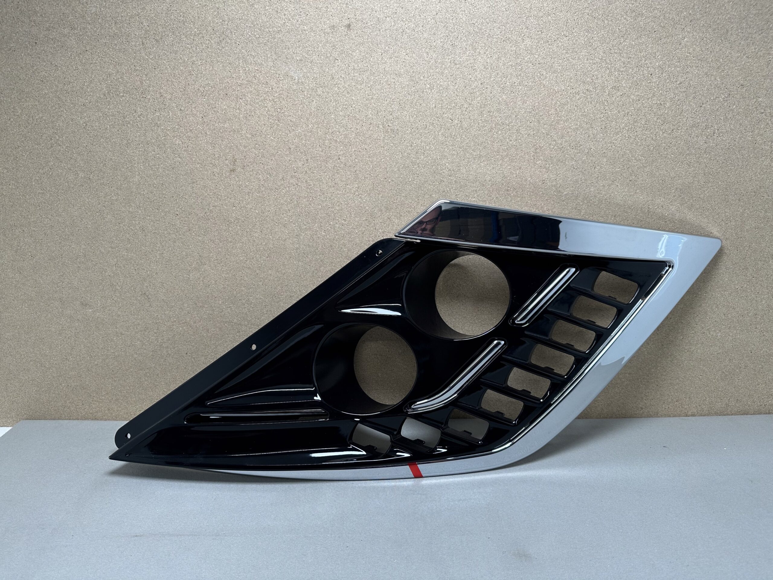 Scheinwerferblende Niesmann + Bischoff Flair + Arto 2015-2020 links Fahrerseite