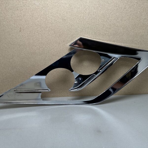 Scheinwerferblende Niesmann + Bischoff Flair + Arto 2015-2020 (außen Chrom) rechts Beifahrerseite