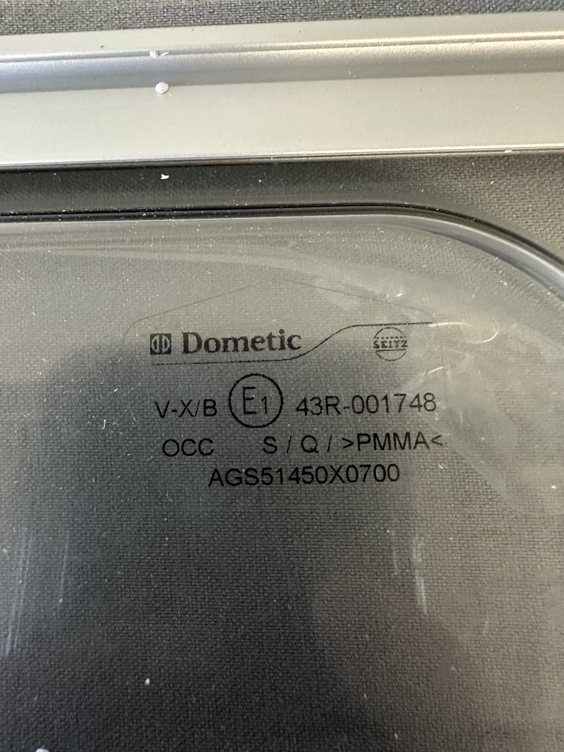 Ersatzscheibe für Dometic S4/S5 Fenster 1450x700mm Neu