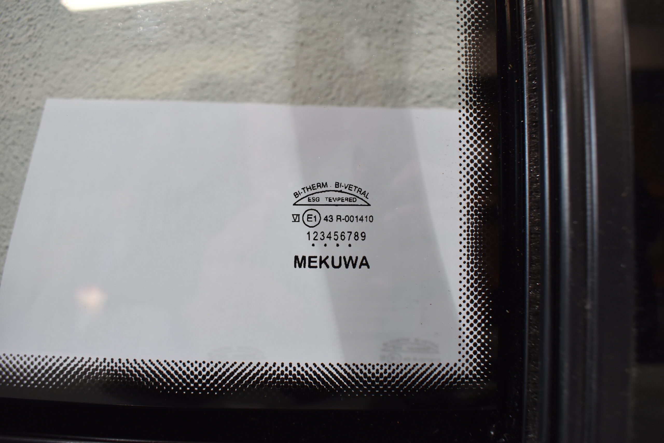 Mekuwa Schiebefenster 900x600 mm schwarz