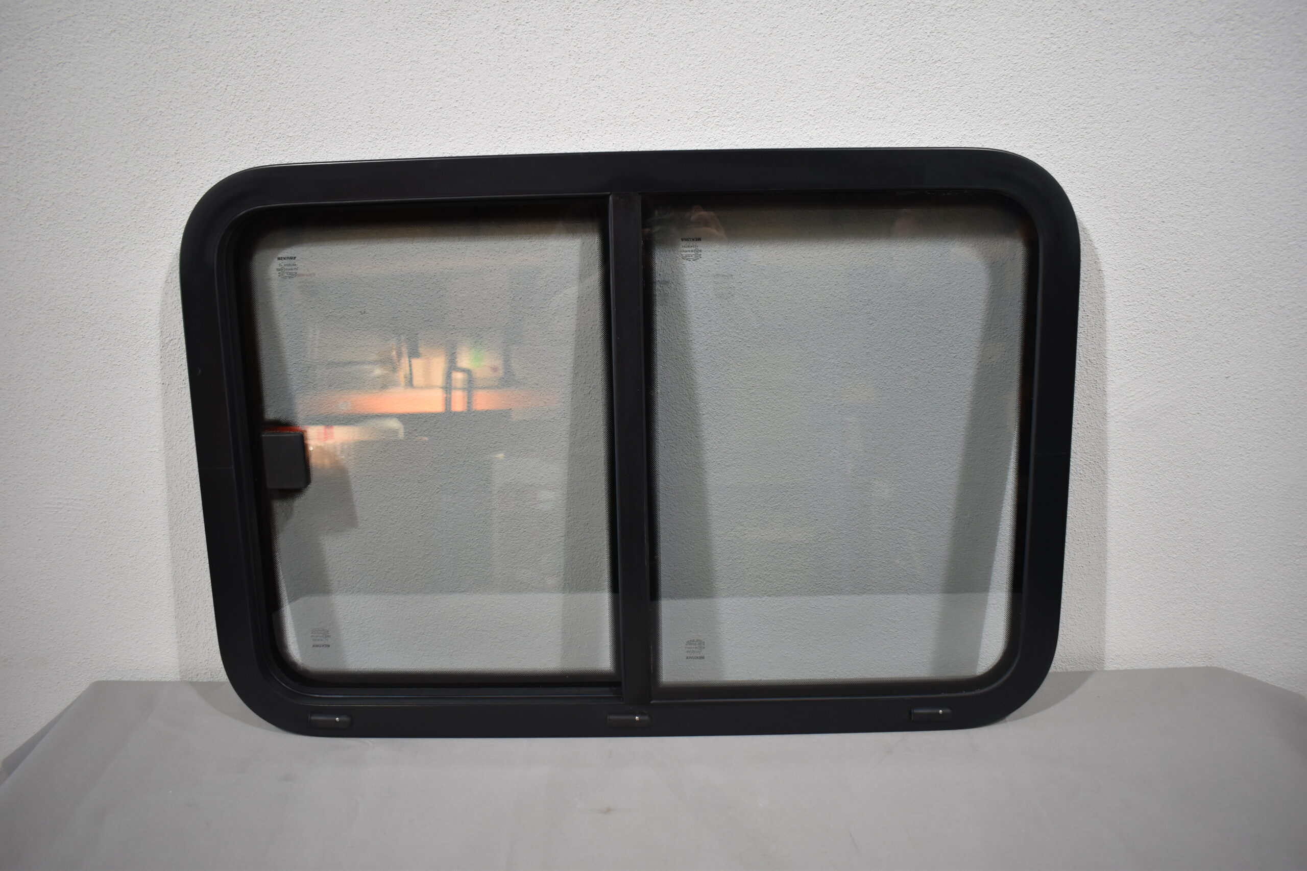Mekuwa Schiebefenster 900x600 mm schwarz
