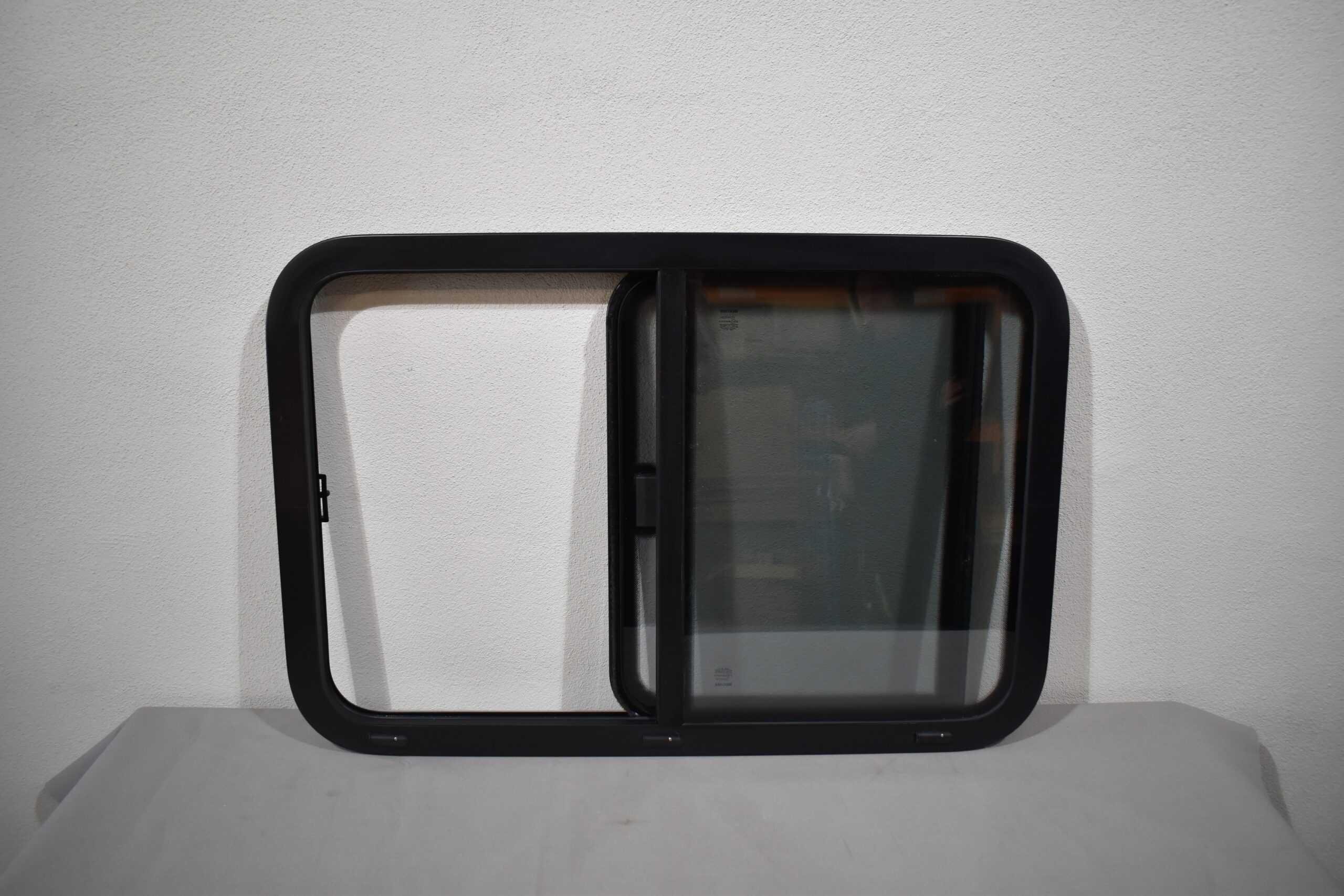 Mekuwa Schiebefenster 900x600 mm schwarz