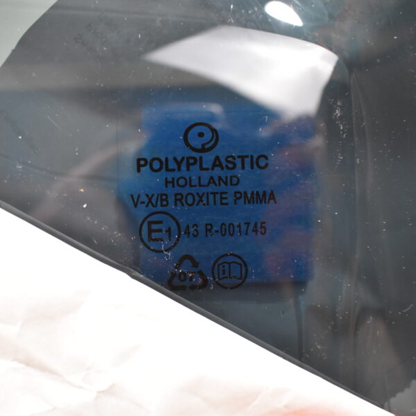 Polyplatic Vorgehängtes Heckfenster 560x500 mm schwarz