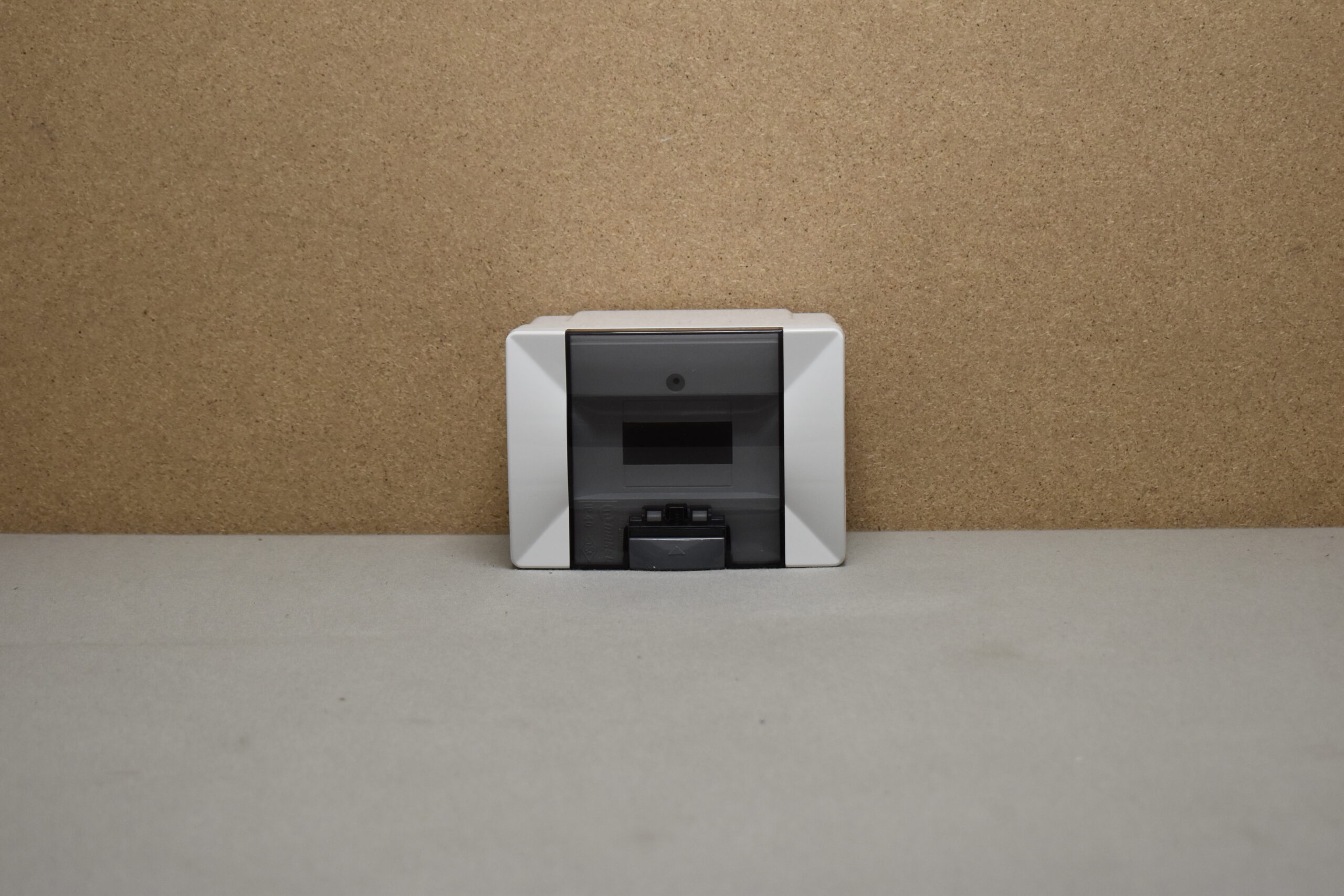 Makel Sicherungskasten / Verteiler / Unterverteiler / Aufputzkasten Transparent