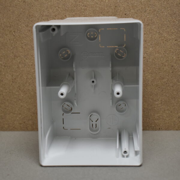 Makel Sicherungskasten / Verteiler / Unterverteiler / Aufputzkasten Transparent