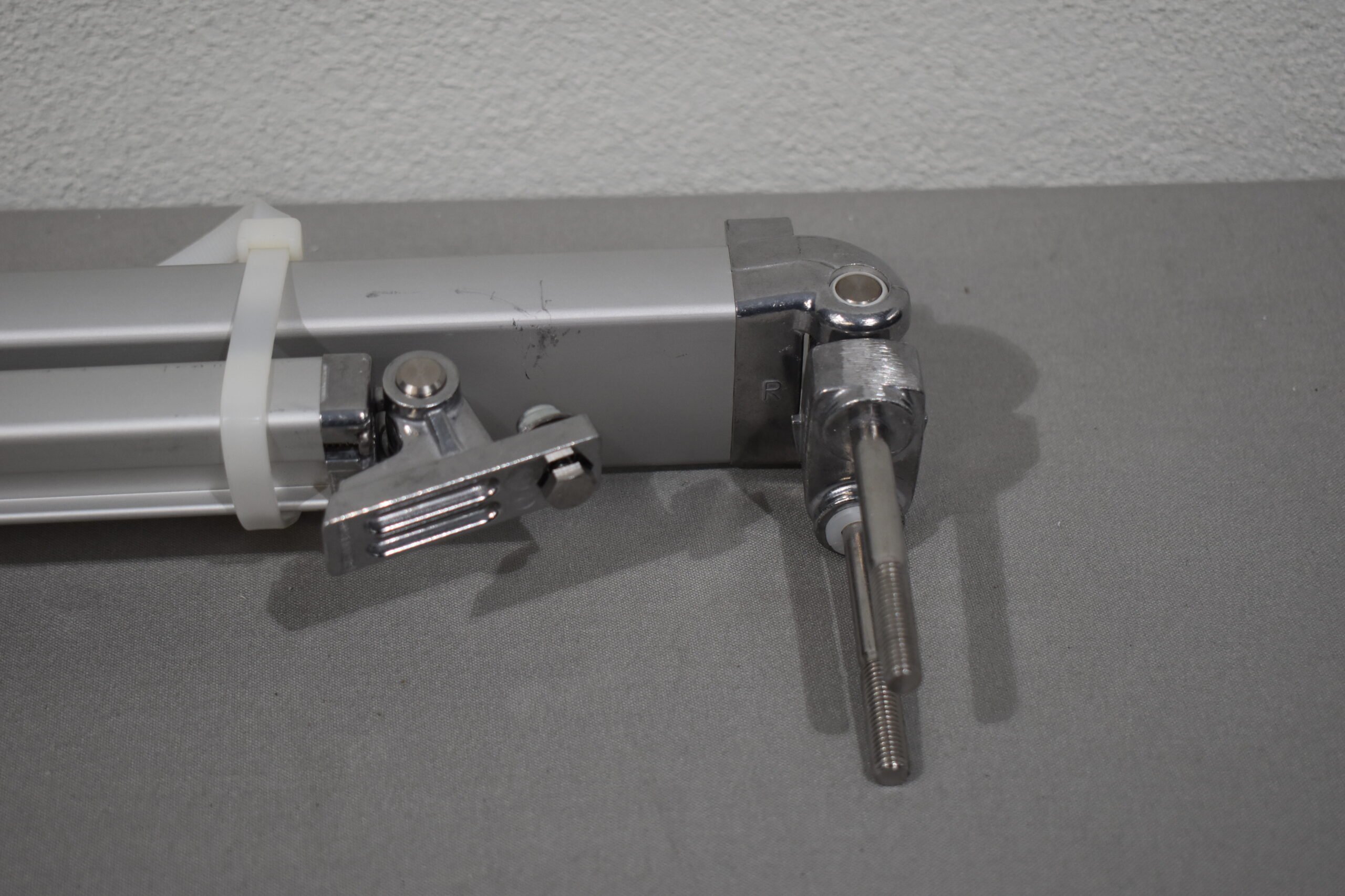 Gelenkarm rechts 2600mm zu Markise 5200