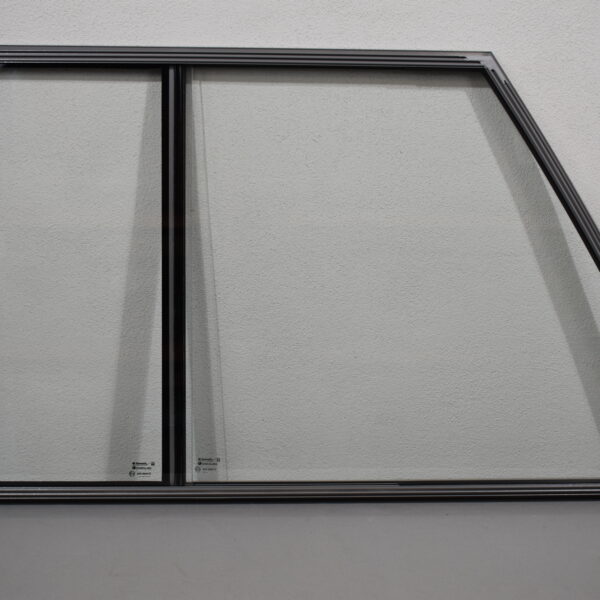 Dometic Schiebefenster S7 links 1300x720mm