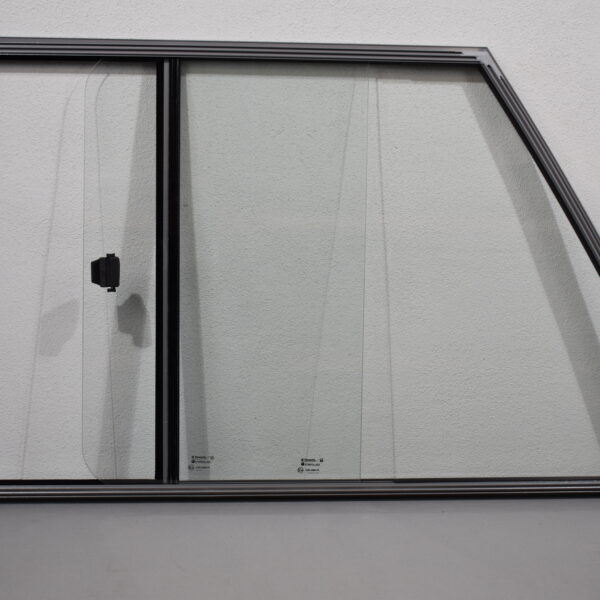 Dometic Schiebefenster S7 links 1300x720mm