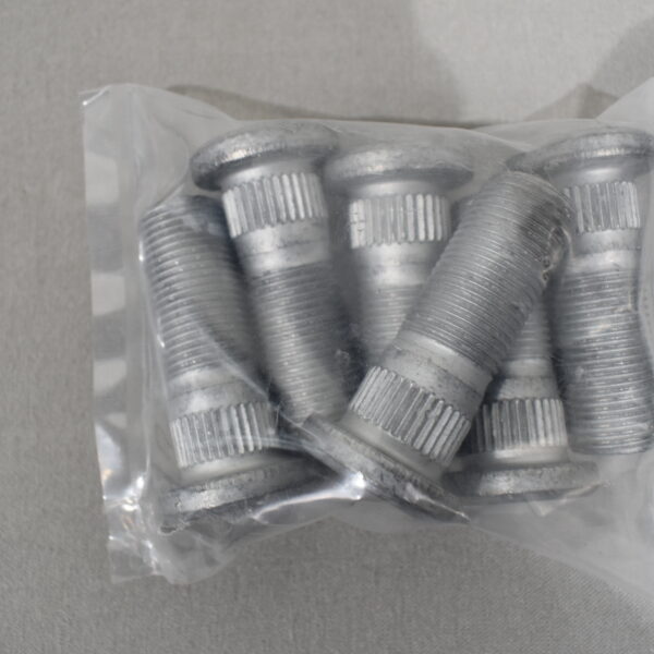 Spurverbreiterung für Ducato 230 Maxi Daily 10/14 und Mercedes Sprinter