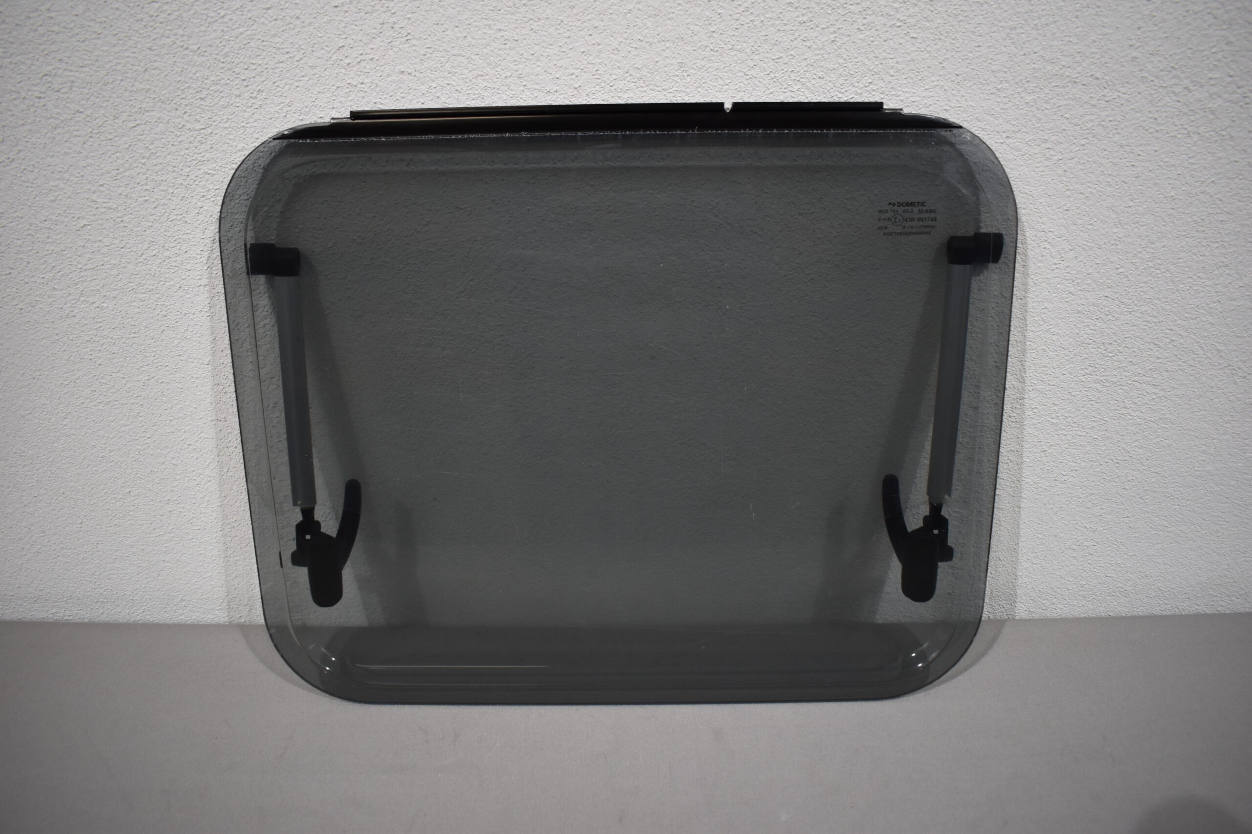 Dometic Ausstellscheibe 385 x 475mm