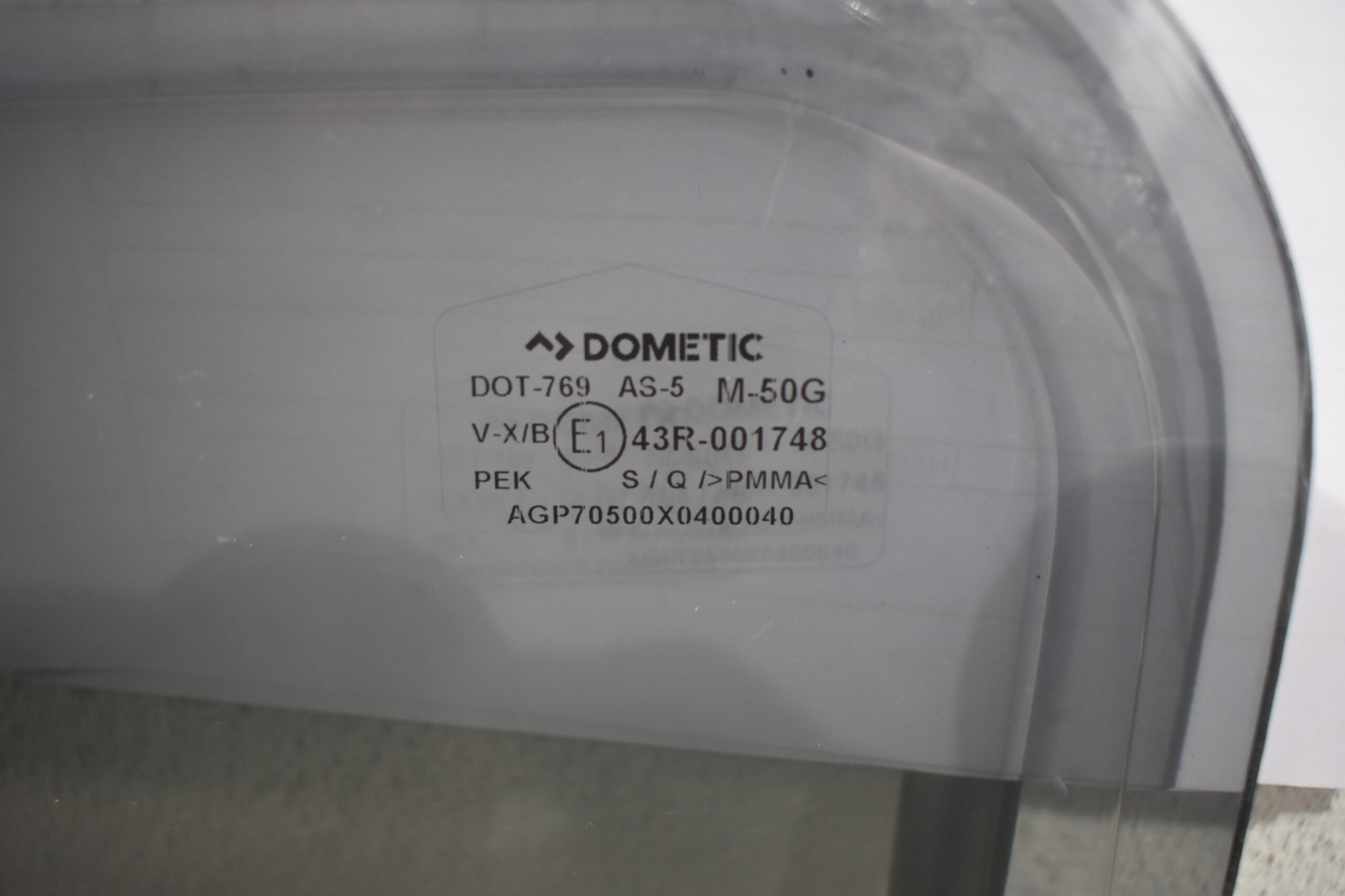 Dometic Ausstellscheibe 385 x 475mm