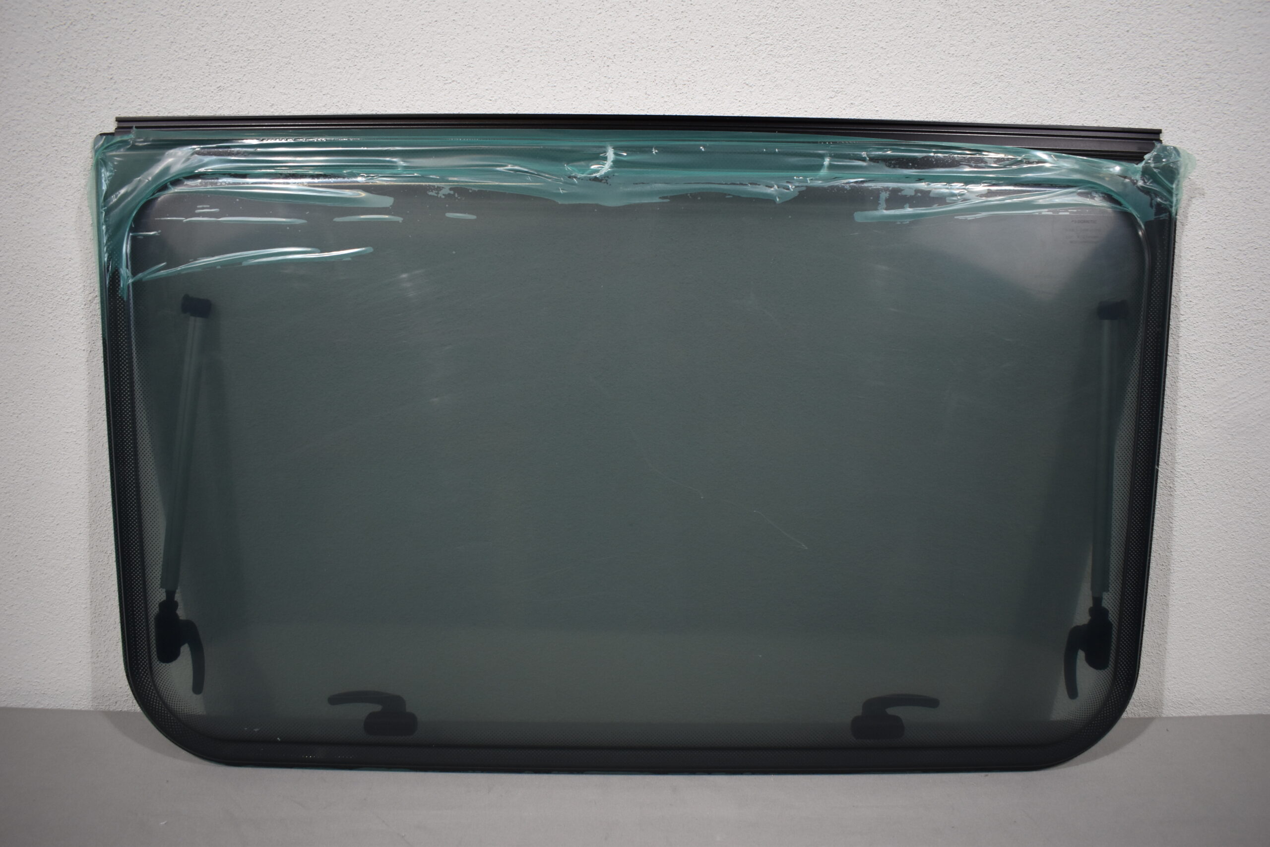 Dometic Ausstellscheibe 900x520mm