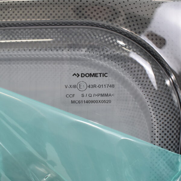 Dometic Ausstellscheibe 900x520mm