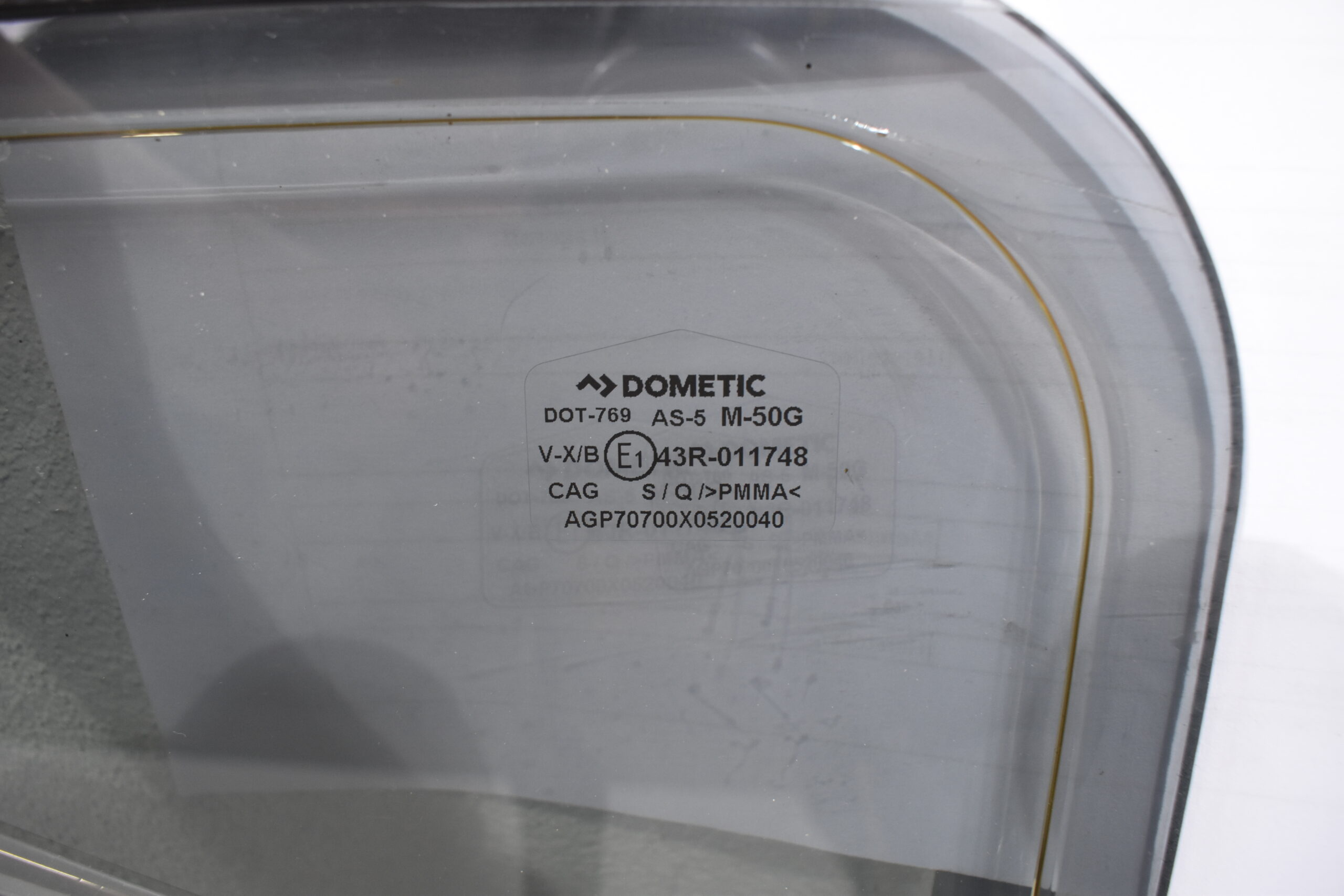 Dometic Ausstellscheibe 700x520mm