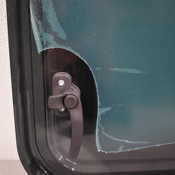 Dometic Ausstellscheibe 700x400mm