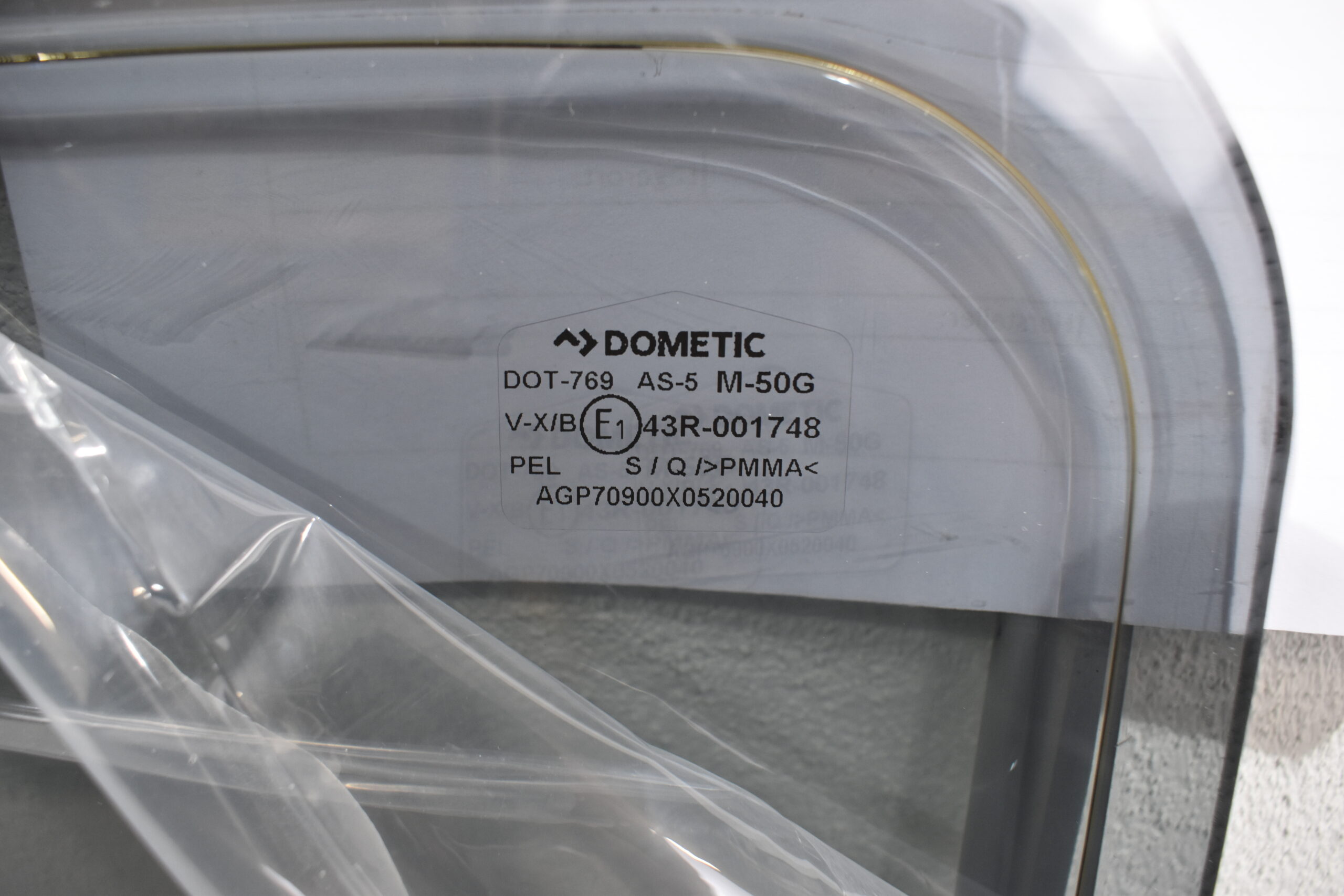 Dometic Ausstellscheibe für S4 Fenster 900x520mm