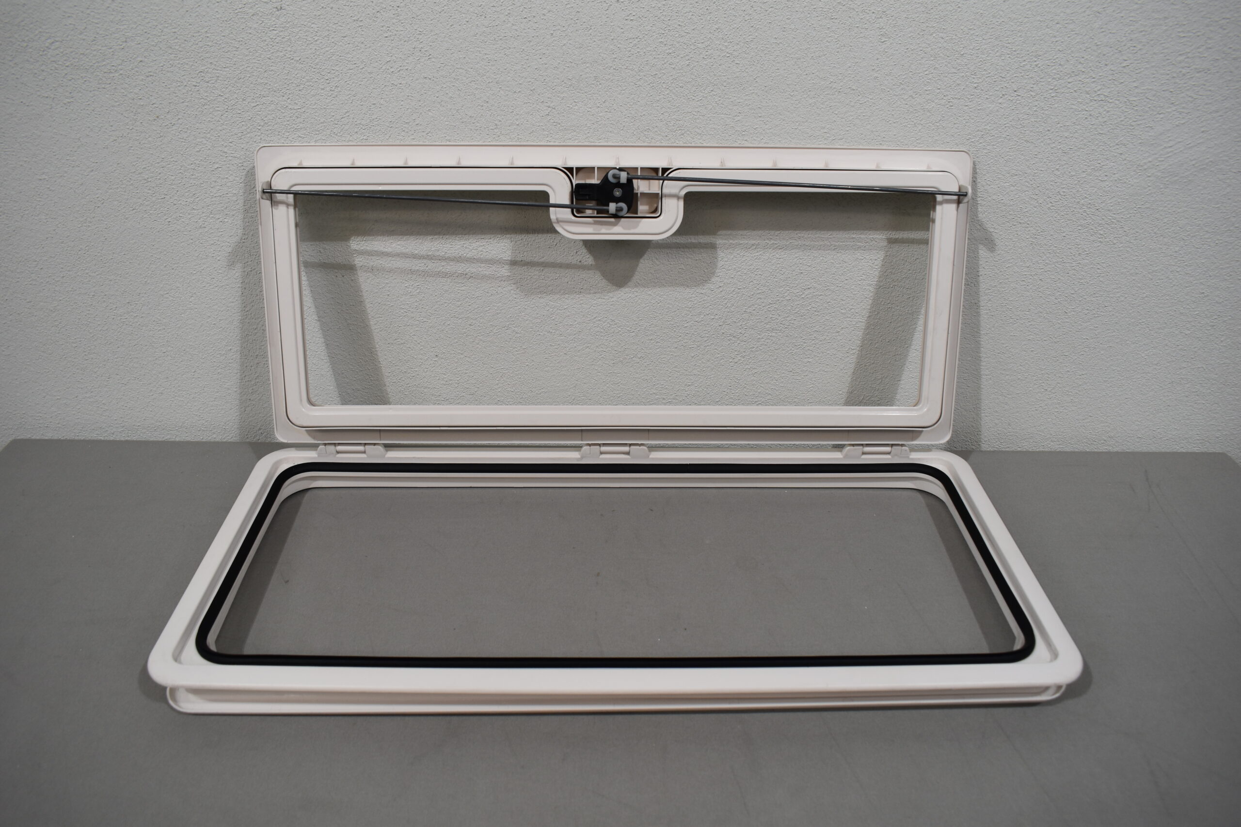 Klappenrahmen Kunststoff 345x735mm weiß