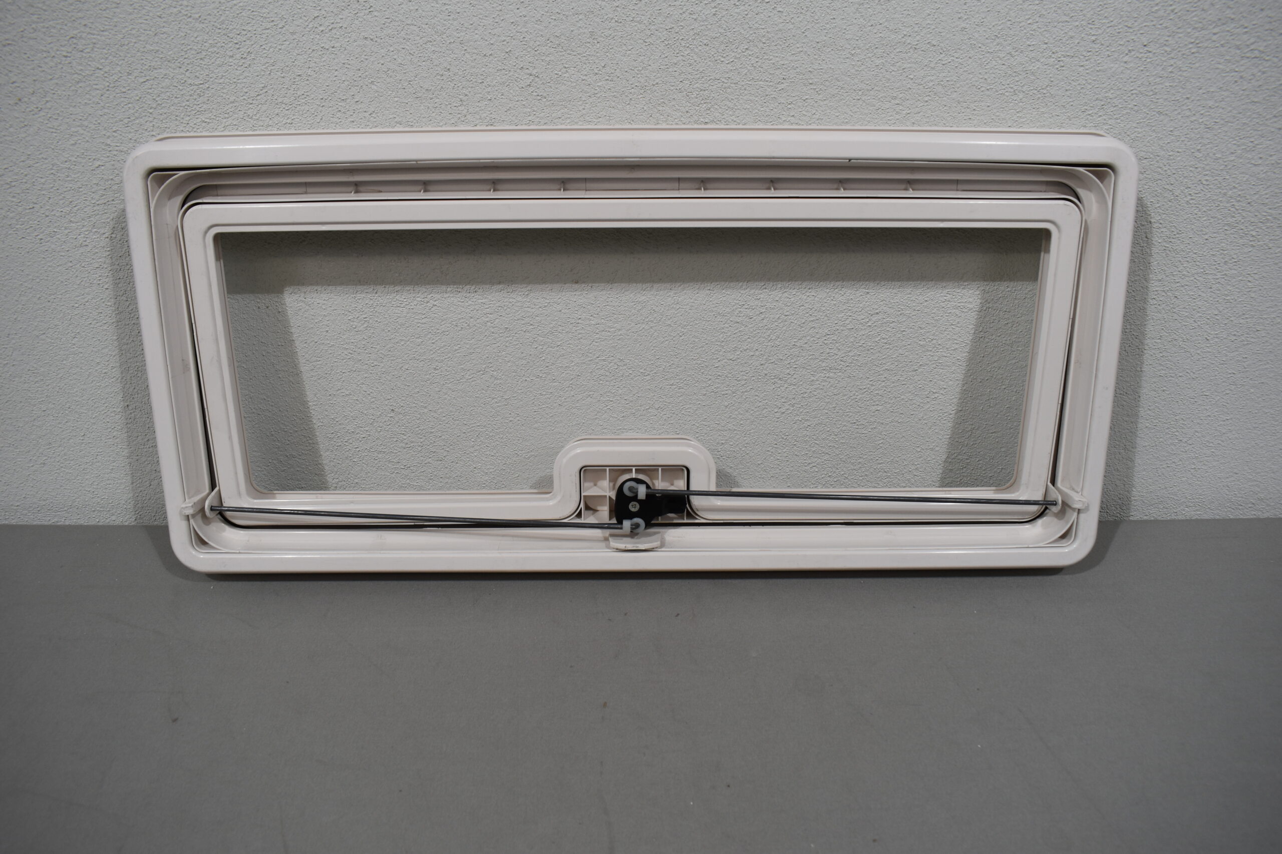 Klappenrahmen Kunststoff 345x735mm weiß