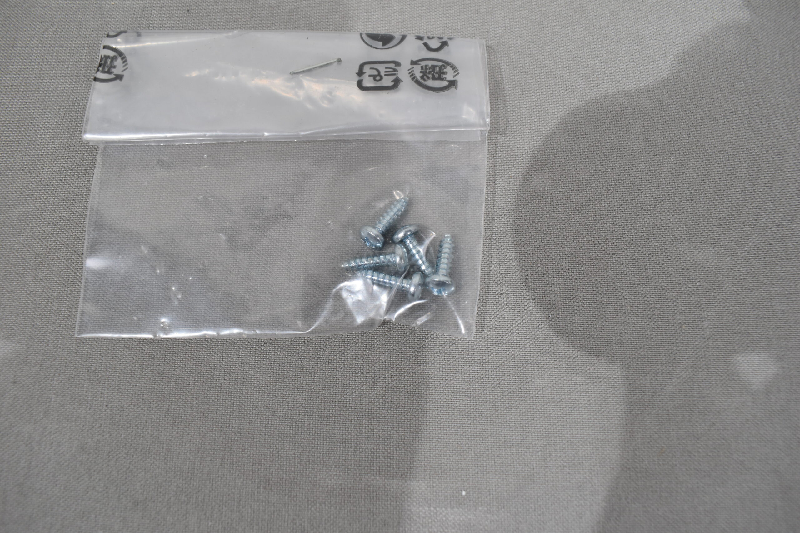 Dometic Faltrollo für Seitenscheibe links 770x700mm grau