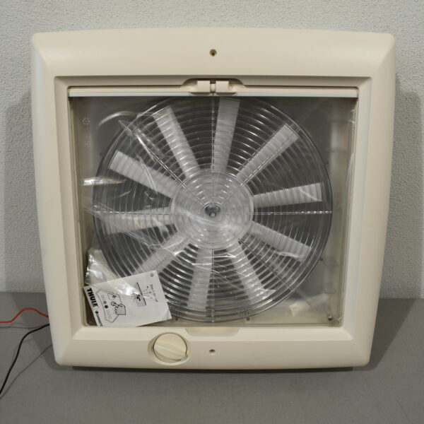 Thule Dachhaube mit 12 Volt Ventilator