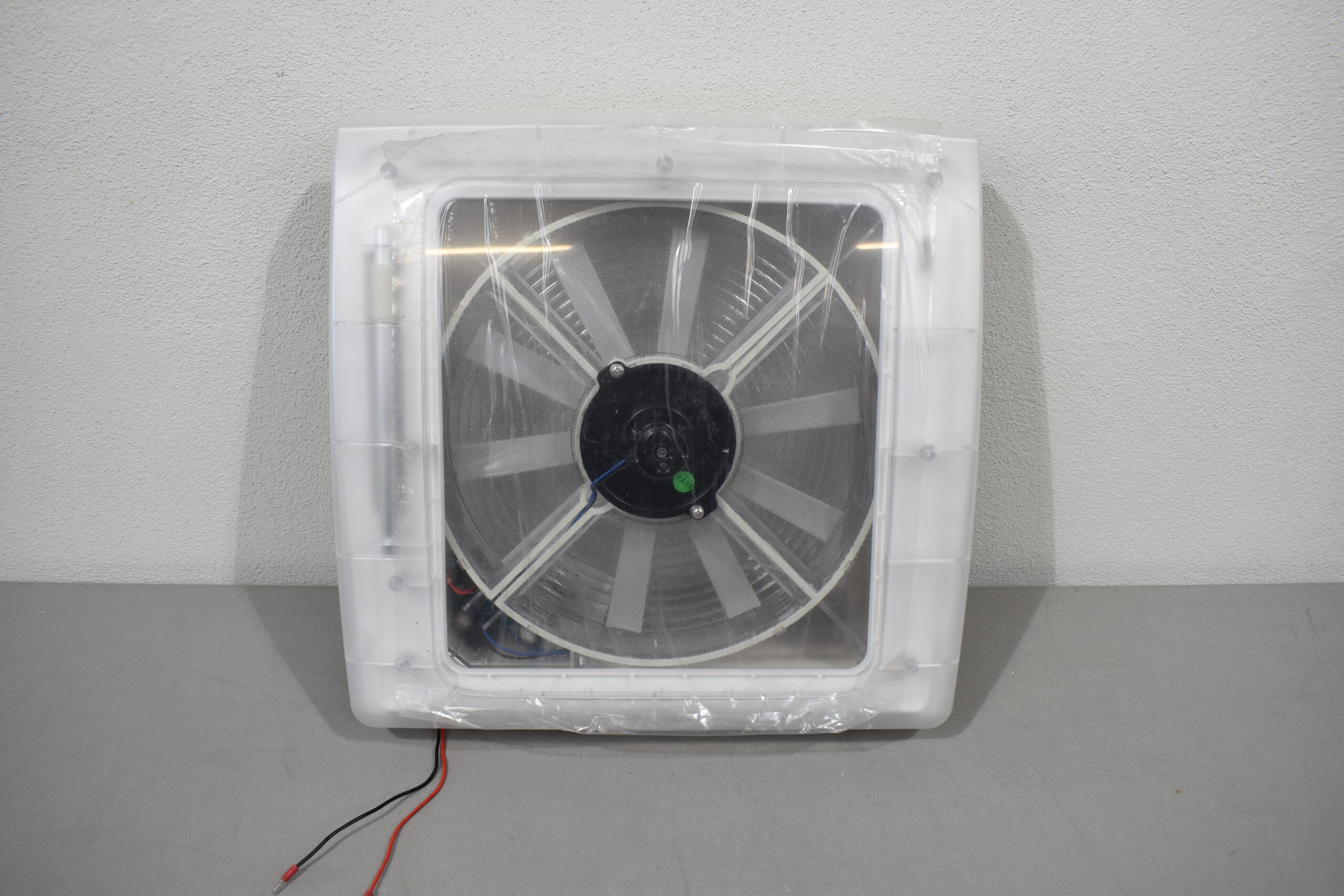 Thule Dachhaube mit 12 Volt Ventilator