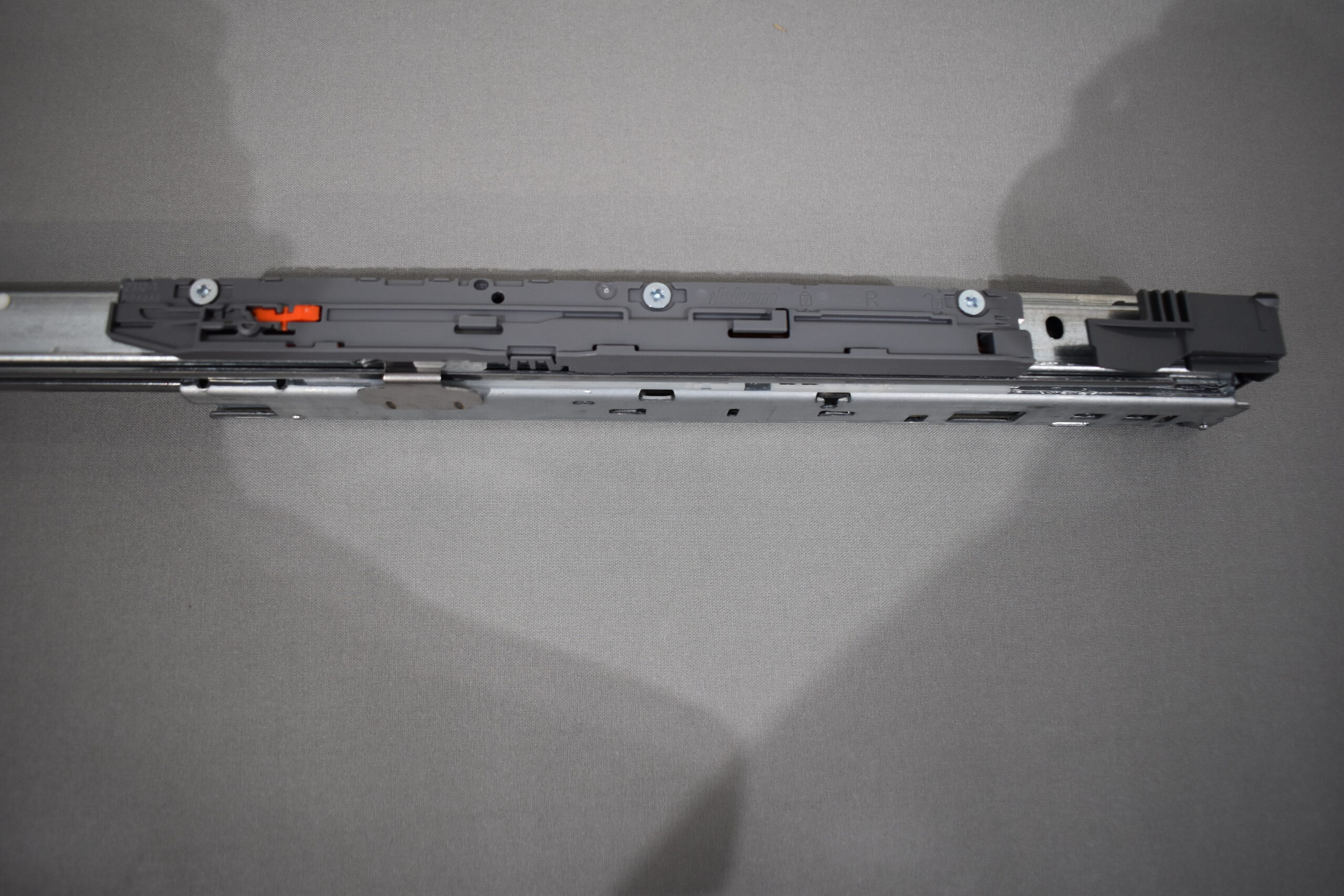 LEGRABOX Korpusschiene mit Blumotion S; Vollauzug; 40kg