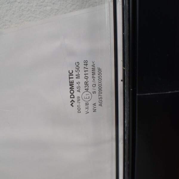 Dometic Schiebefenster S7 900x550mm Schwarz