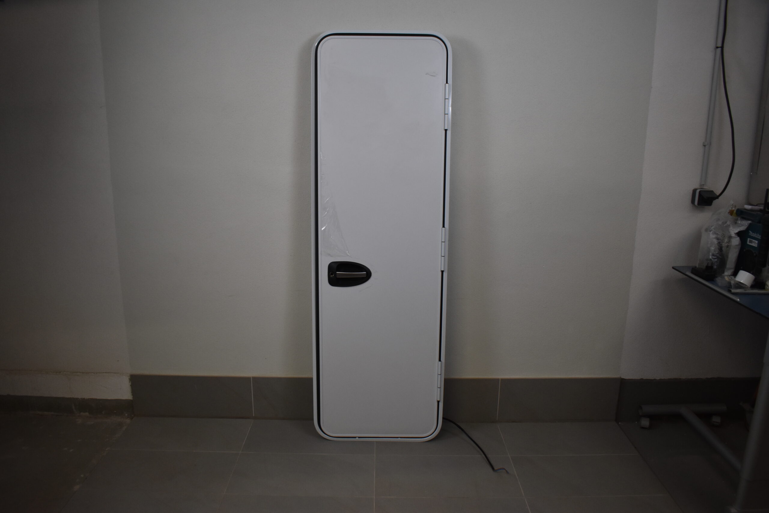 Wohnmobil Aufbautür 570x1800mm weiß