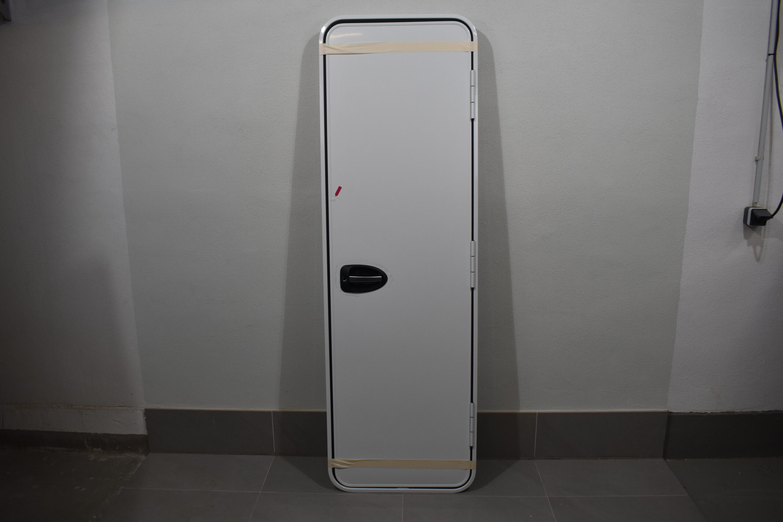 Tegos Wohnmobil Aufbautür 600x1920mm weiß