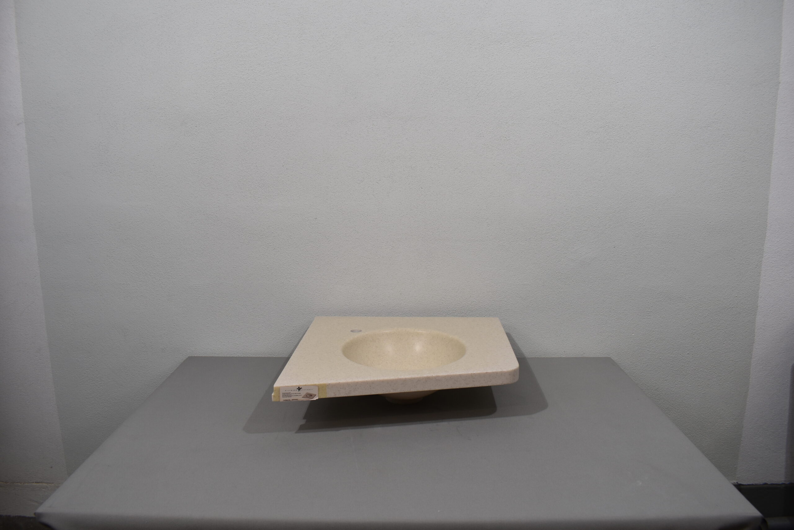 Waschbeckenplatte 41x587mm