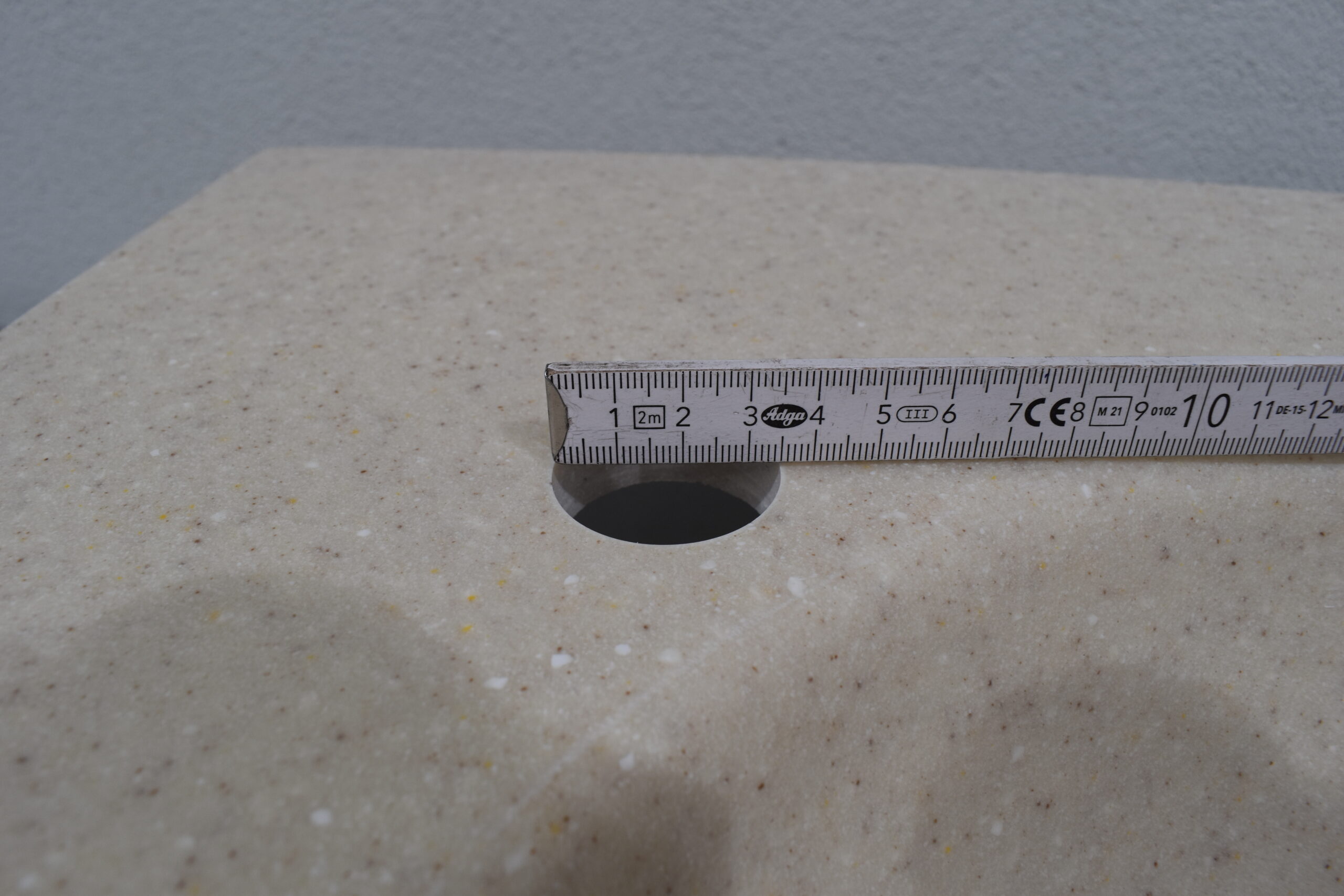 Waschbeckenplatte 41x587mm