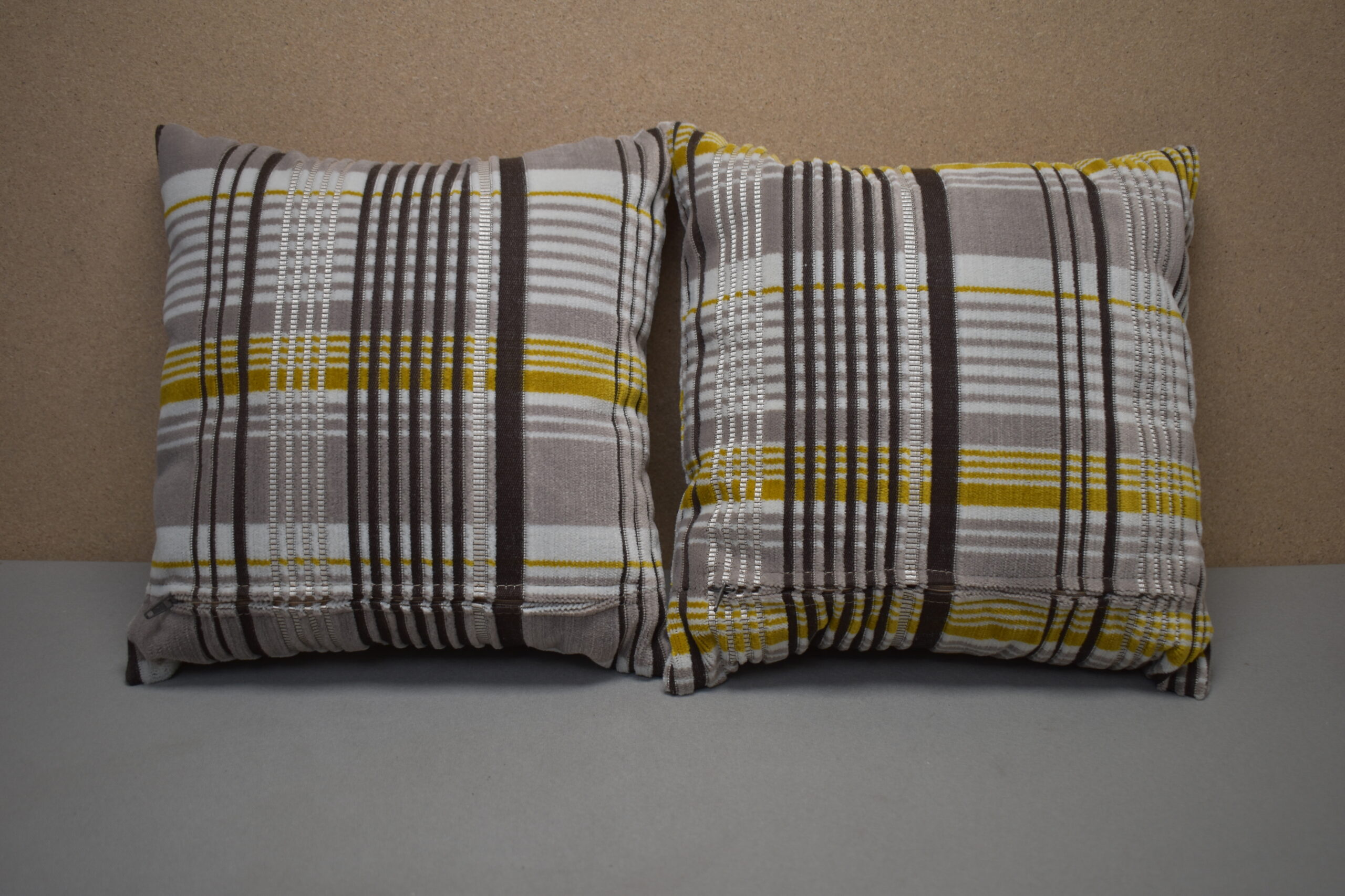 Niesmann & Bischoff Kissen Zierkissen kariert Hellgrau Senfgelb Schwarz Weiß Samt 280x280mm