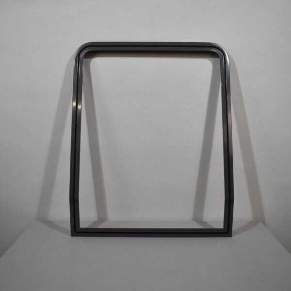 Klappenrahmen 850x1000mm – Winkel untere Kante 15° – grau – Niesmann & Bischoff