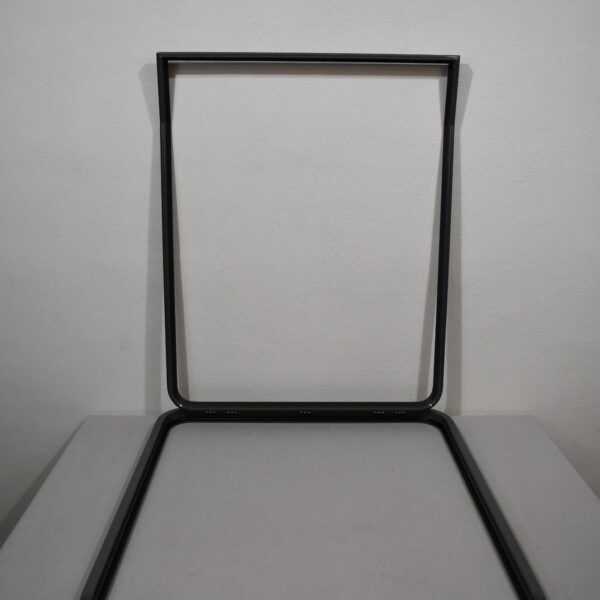 Klappenrahmen 850x1000mm – Winkel untere Kante 15° – grau – Niesmann & Bischoff