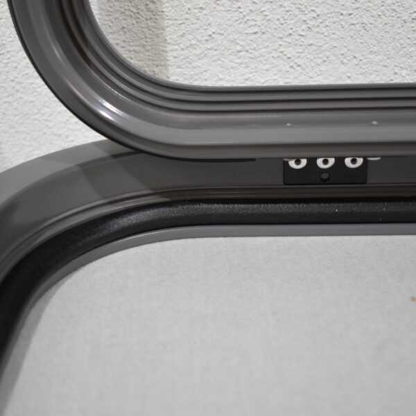 Klappenrahmen 850x1000mm – Winkel untere Kante 15° – grau – Niesmann & Bischoff