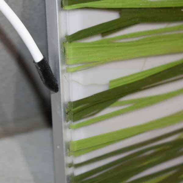 Panel in Grasoptik/Lampe 170x1655x25mm grün